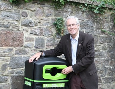 Town centres to have 33 new recycle-on-the-go bins image